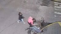 Dos mujeres trans intentaron asaltar a un peatón y quedaron grabadas [VIDEO]