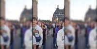 Emocionante: estudiantes argentinos cantaron la Marcha de las Malvinas en Londres [VIDEO]