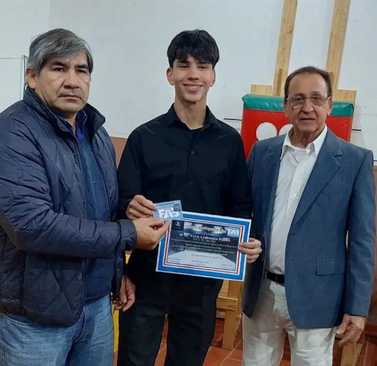 Juan Crnich, Alejandro Vera y Roberto Vera