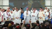 Tras los ataques de Javier Milei al papa Francisco, los curas villeros realizaron una misa en desagravio