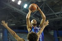 Phillip Lockett, jugador de Olímpico, invitó a la Gran Bicicleteada Familiar