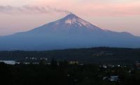 Decretan alerta naranja en Chile por aumento de actividad de un volcán