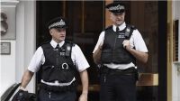 Policías de Londres no usan armas en protesta por la acusación de asesinato a un compañero