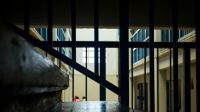 Expertos denuncian racismo sistémico en las prisiones y la policía de Estados Unidos