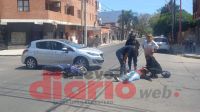 Dos vecinas del barrio Huaico Hondo fueron hospitalizadas tras choque con un auto