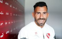 Carlos Tevez renovará como DT de Independiente hasta 2026