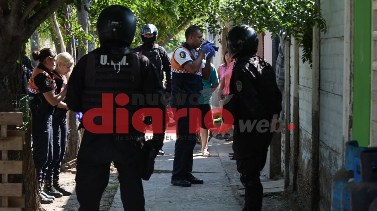 Conmoción en Santiago: un hombre fue hallado ahorcado en su casa