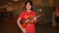 Un niño santiagueño se recuperó de milagro y le dedicó un show con violín a los médicos que lo salvaron 
