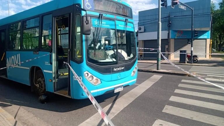 Rosario: sicarios mataron a tiros a un colectivero y dejaron una nota