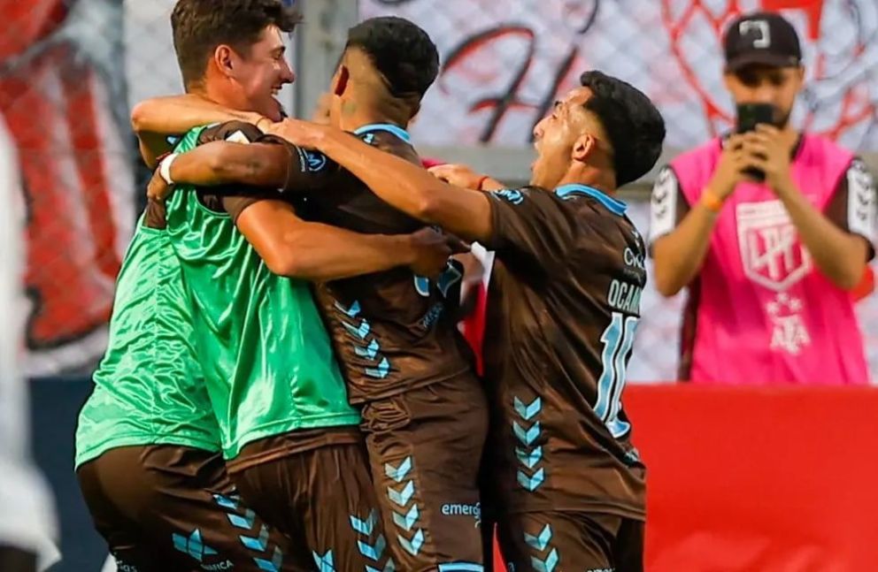Platense eliminó en los penales a Huracán y pasó a semifinal de la Copa de la Liga