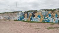 Pintarán un nuevo mural con temática  “albiceleste” en el puente de la Av. Lugones 