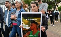Emotivo acto de señalización en homenaje a Lucas González, el joven asesinado