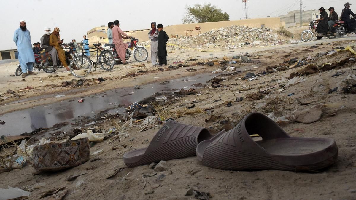 Murieron 23 personas en un atentado suicida en Pakistán